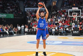 "Raskidaju" Efes i Tompson!